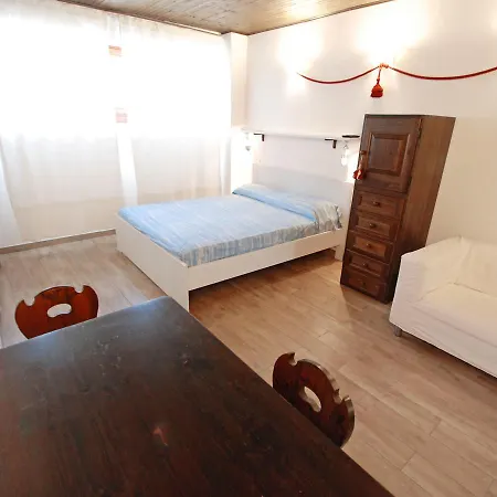 Locazione Turistica Giomein.2 *